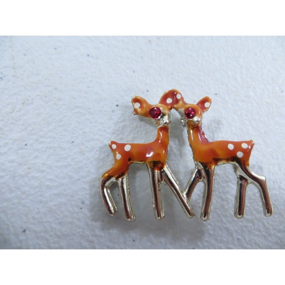 Vintage Enamel Metal 2 Deer Fawn Brooch Pin Gold‎ Tone 1.25